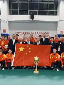 嗲嗲的她" width="120" height="150"